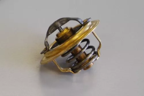 Thermostat, Kühlmittel BorgWarner (Wahler) 410537.92D)