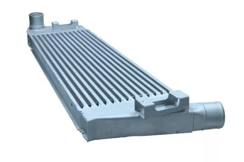 Ladeluftkühler MAXGEAR AC630042)
